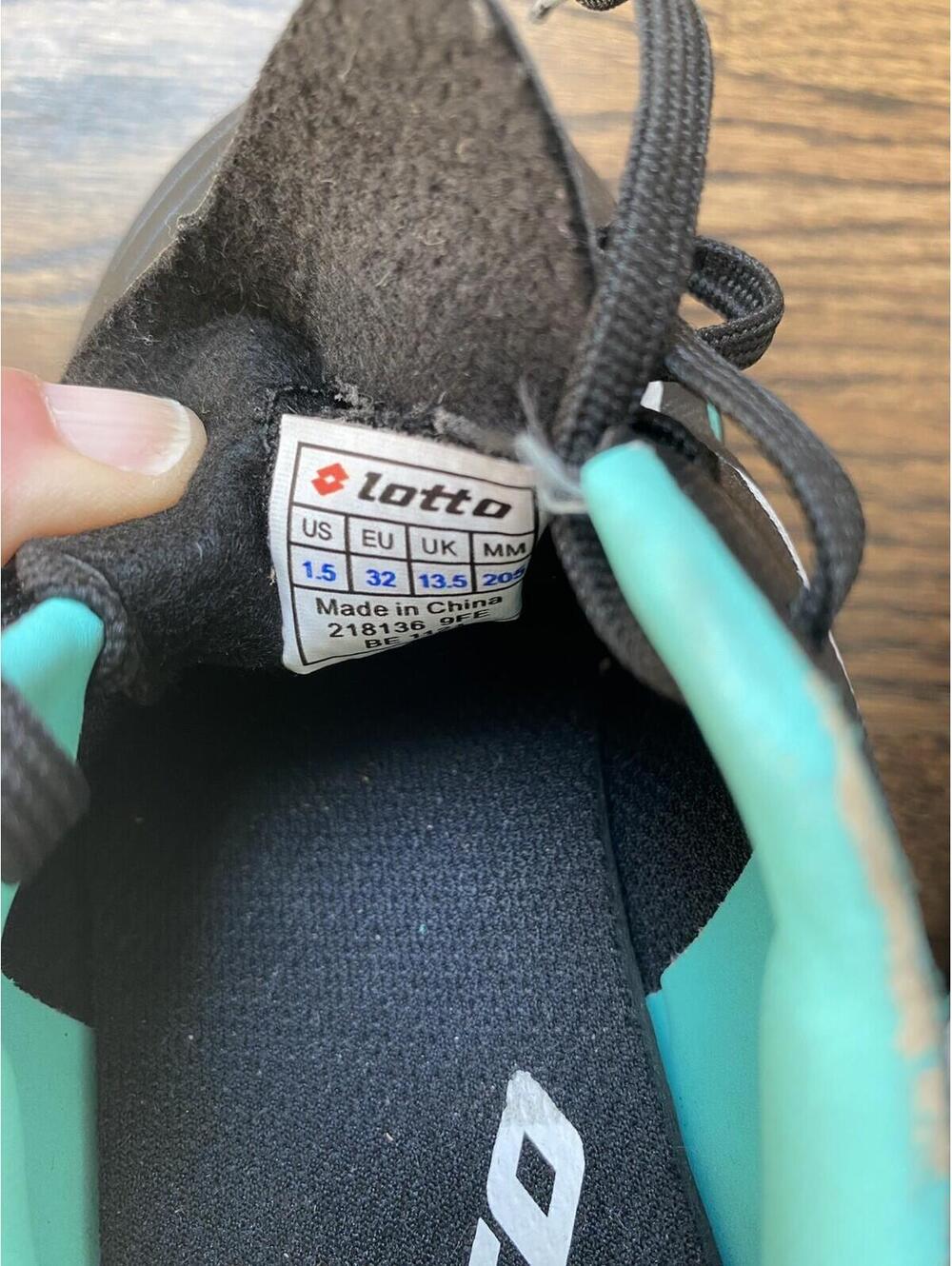 Lotto Solista Youth Soccer Cleats Shoes Size 1.5 Black Teal 218136 - Picture 3 of 9